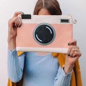 studio diy | can’t clutch this camera embroidered pink bag